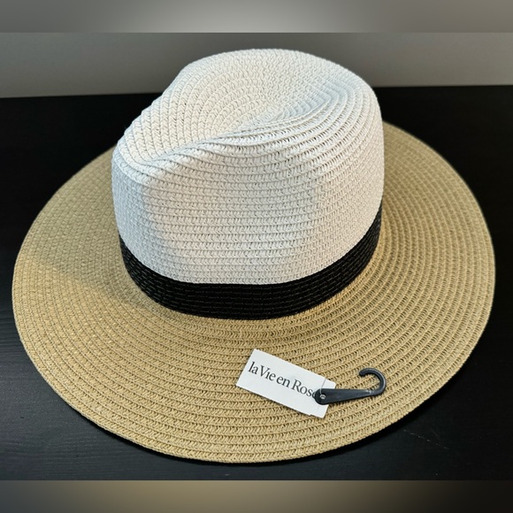 La Vie En Rose Beach Hat - Picture 2 of 5